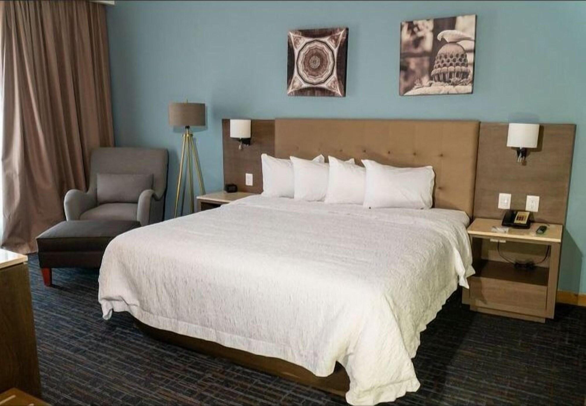 Hampton Inn By Hilton Celaya Celaya  Bagian luar foto