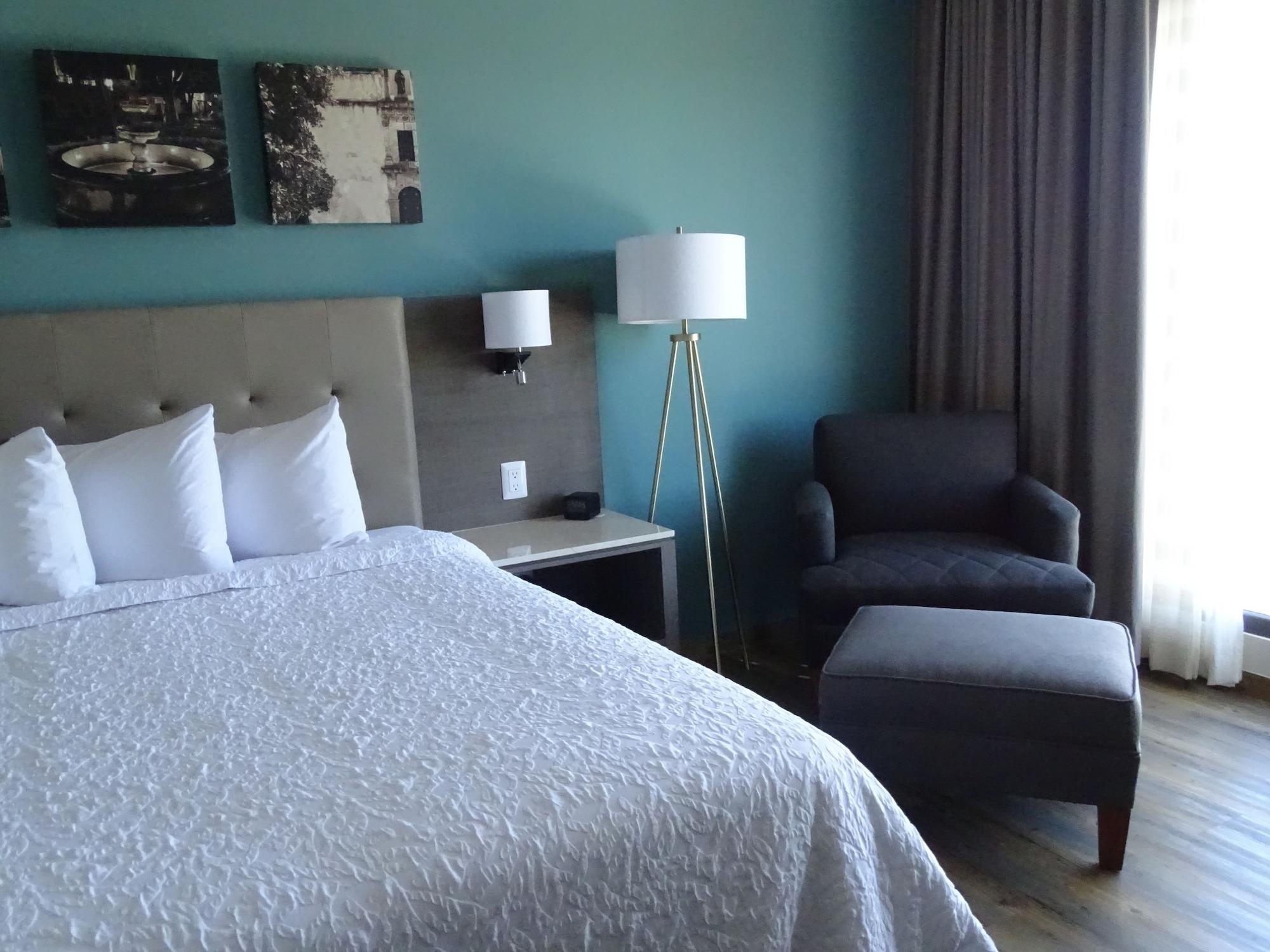 Hampton Inn By Hilton Celaya Celaya  Bagian luar foto