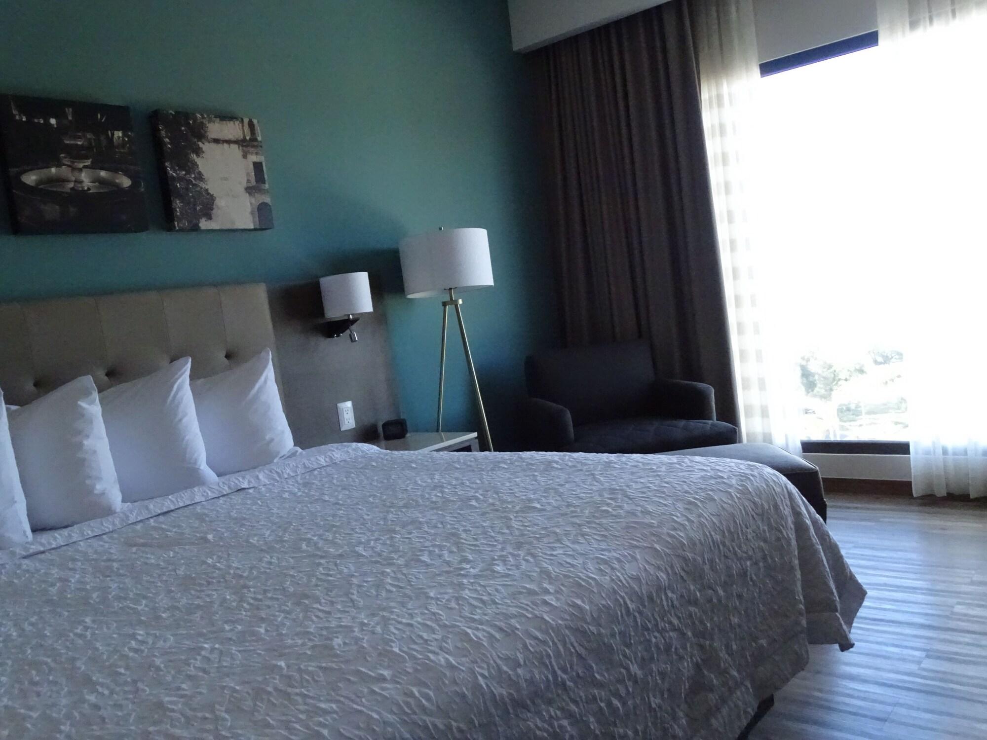 Hampton Inn By Hilton Celaya Celaya  Bagian luar foto