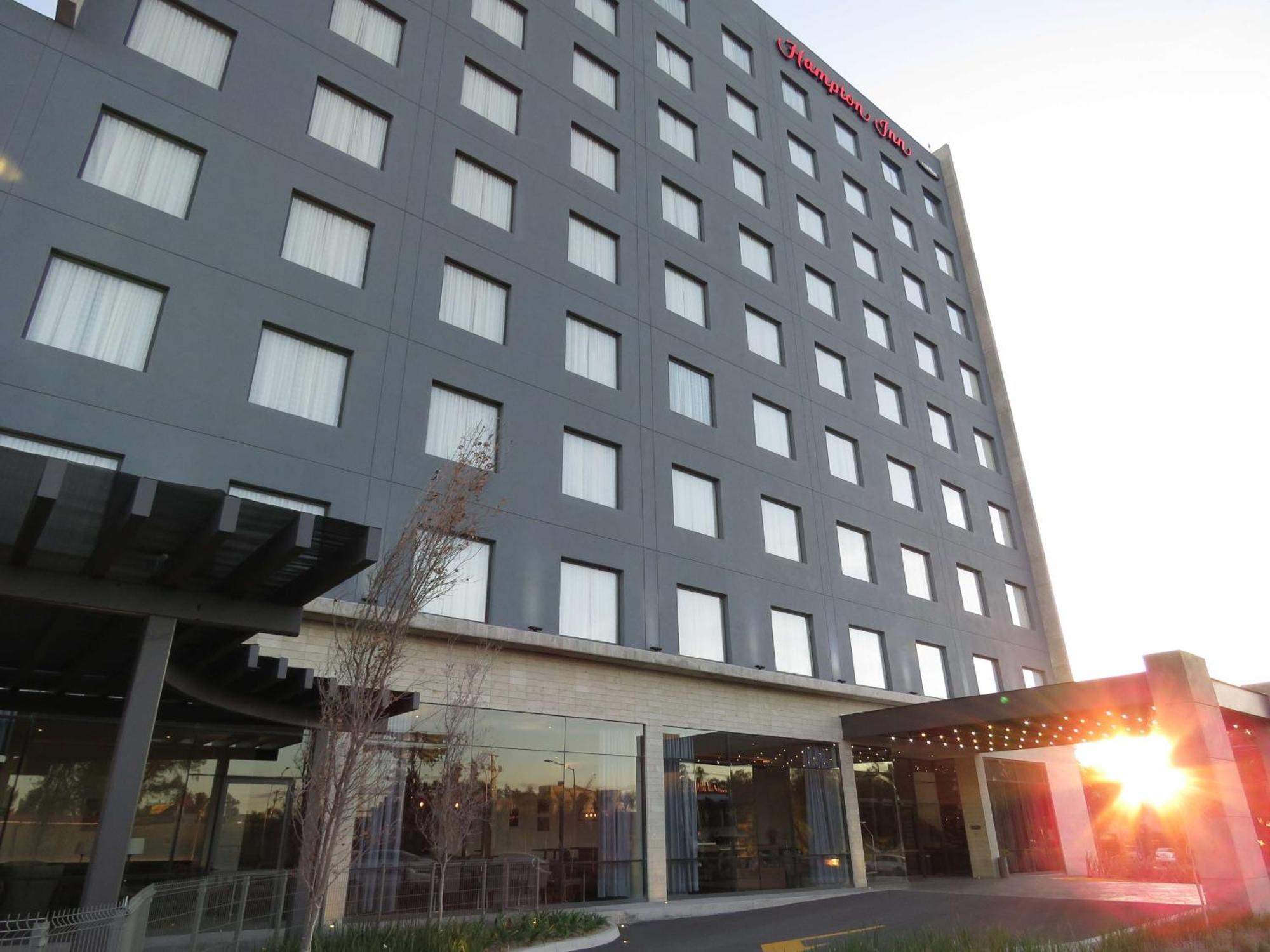 Hampton Inn By Hilton Celaya Celaya  Bagian luar foto