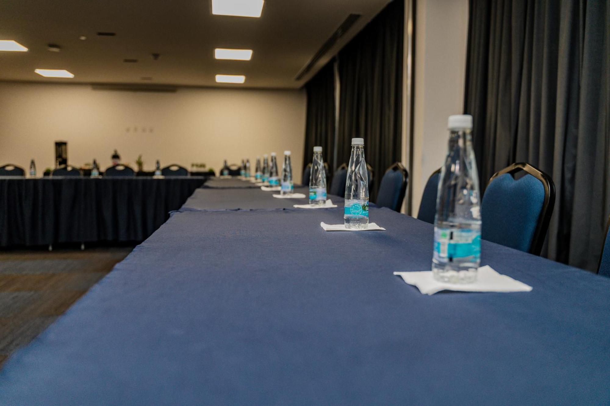 Hampton Inn By Hilton Celaya Celaya  Bagian luar foto