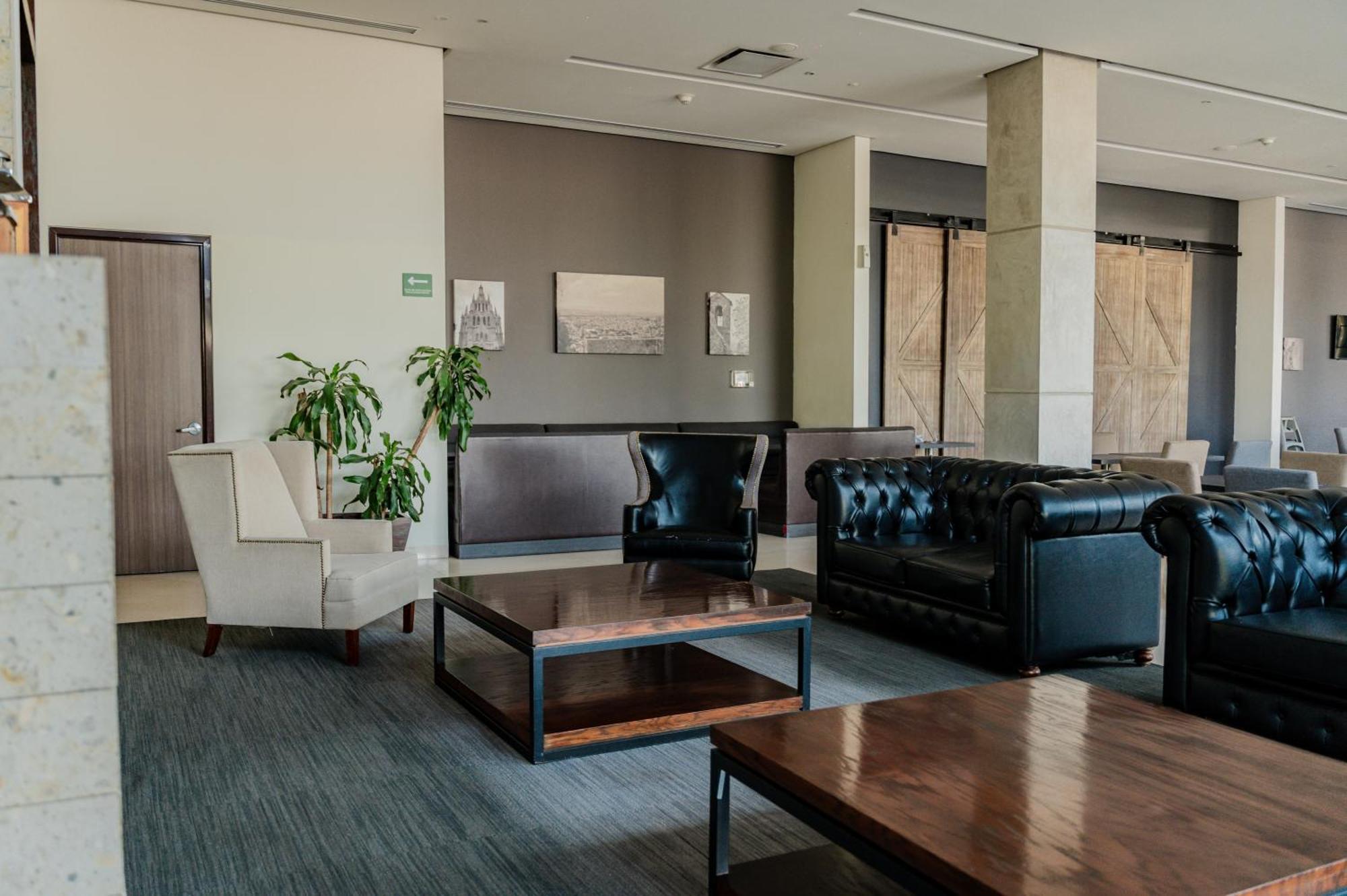 Hampton Inn By Hilton Celaya Celaya  Bagian luar foto