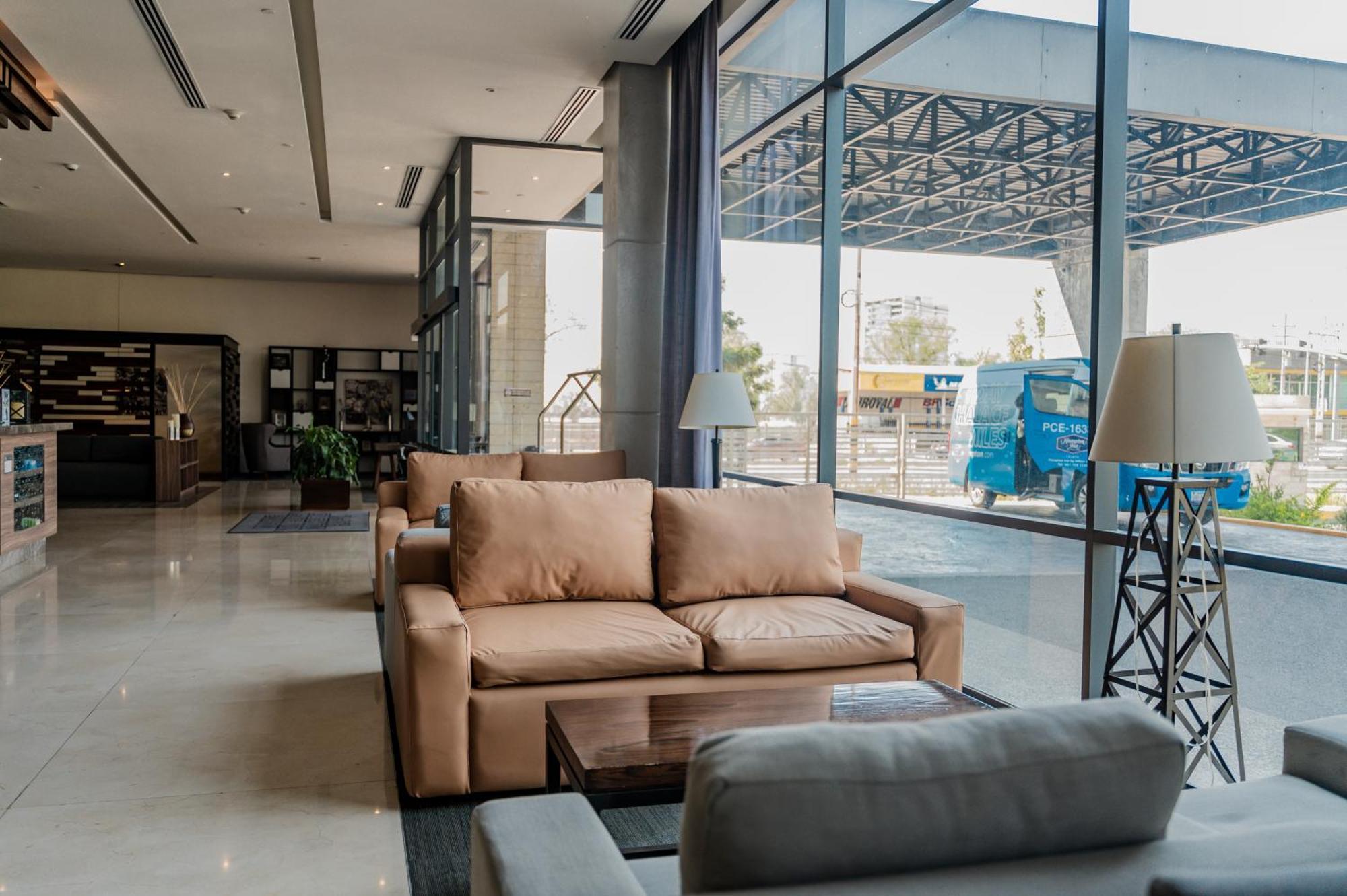 Hampton Inn By Hilton Celaya Celaya  Bagian luar foto